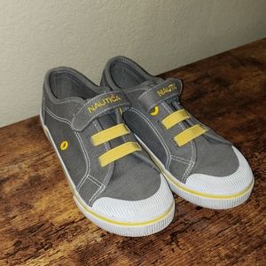 Nautica BOY SIZE 12 SHOES GREY YELLOW